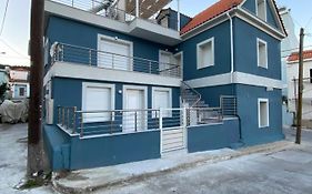 Blue Corner Apartments